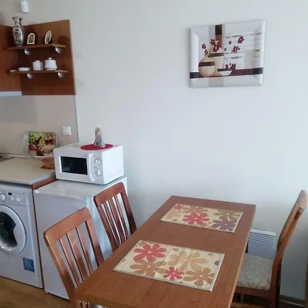 Private In Apartcomplex Novy Khan Apartament